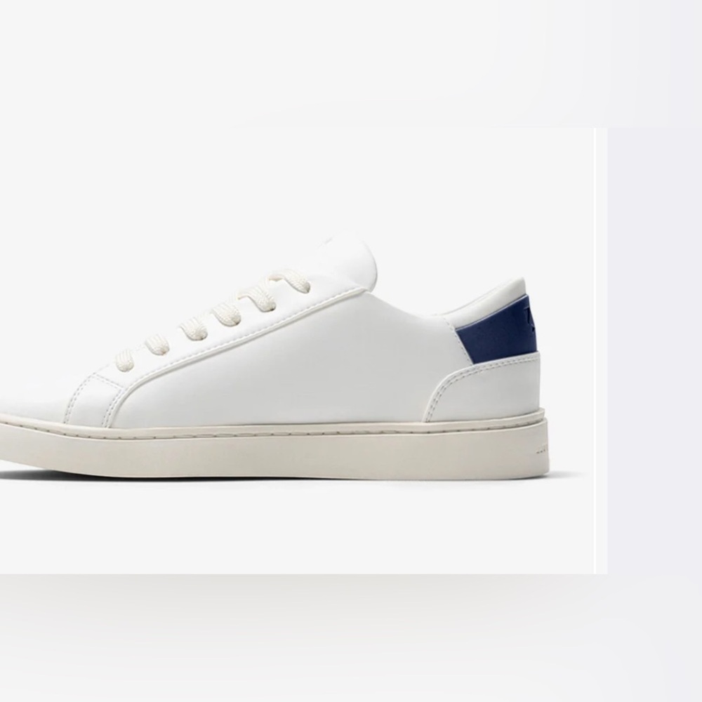 Women's White and Blue Thousand fell Sneakers, size 8
